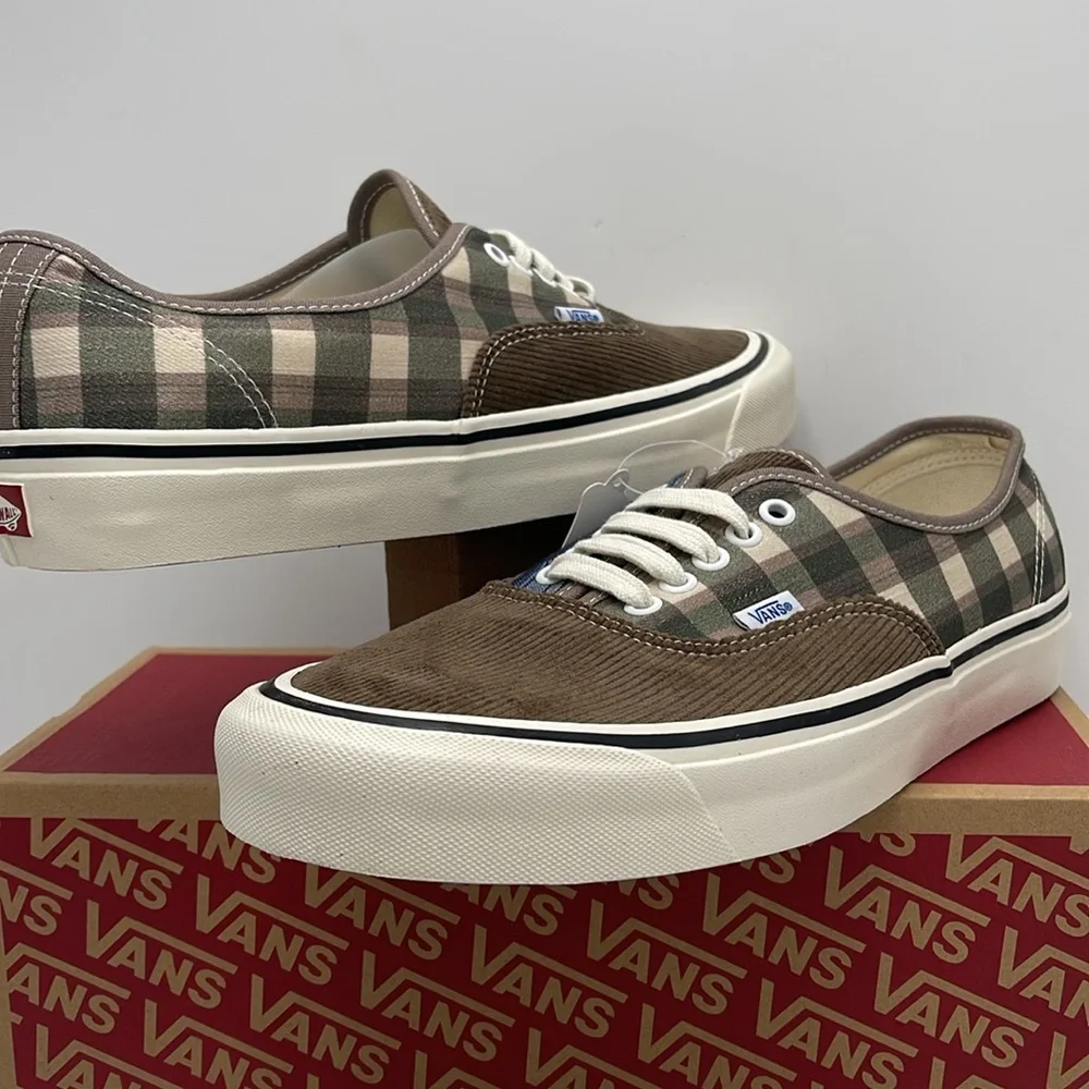 Authentic 44 D
Anaheim Factory 0g Cord/Pewter
VN000581NU Sneakers - Picture 8 of 16